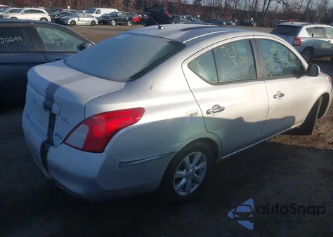 2012 Nissan Versa 1.6 Sl z USA, uszkodzony, nr VIN 3N1CN7AP6CL815204